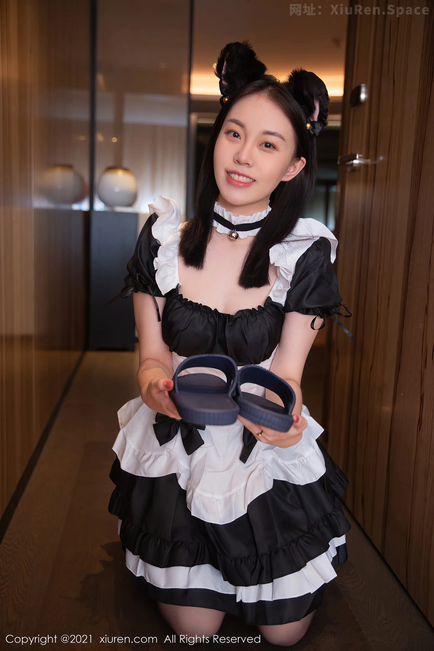 图片[3]-[XiuRen秀人网]VOL.4153 模特一颗甜蛋黄a深夜女仆服务主题低胸装配蕾丝吊袜诱惑写真66P-秀人网官方网站